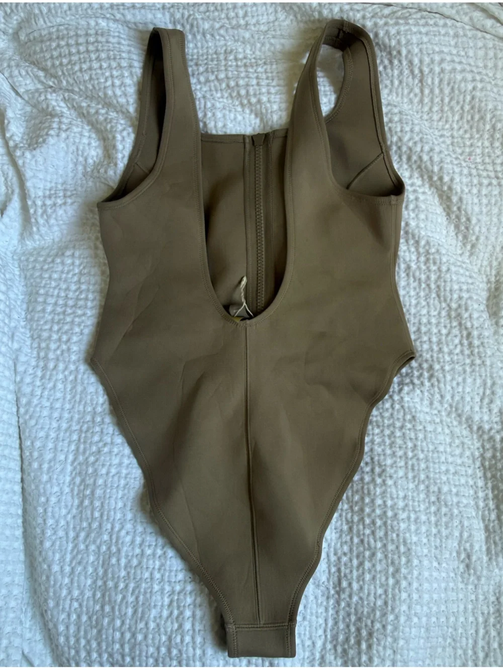 Skims Sport Scoop Neck Zip-Front One-Piece Swimsuit Desert Beige size Large
